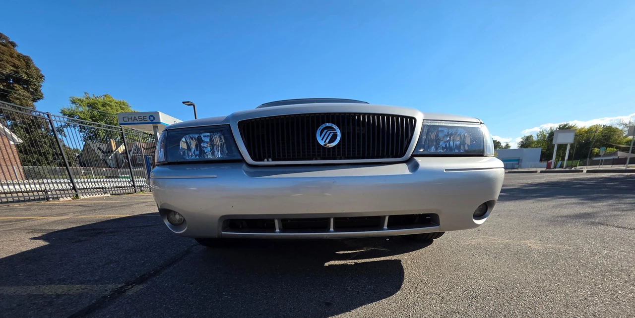 2004 Mercury Marauder - Image 7 of 31