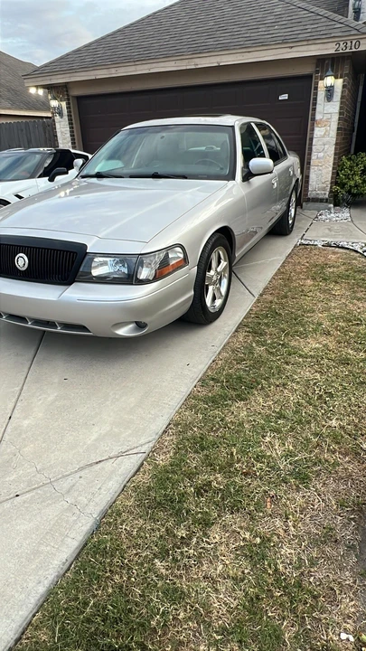 2004 Mercury Marauder - Image 2 of 6