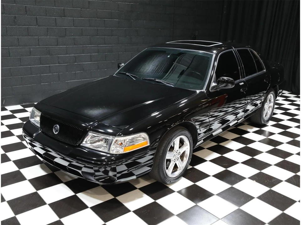 2004 Mercury Marauder - Image 6 of 31