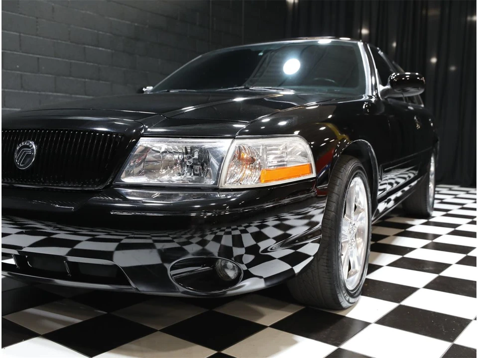 2004 Mercury Marauder - Image 9 of 31