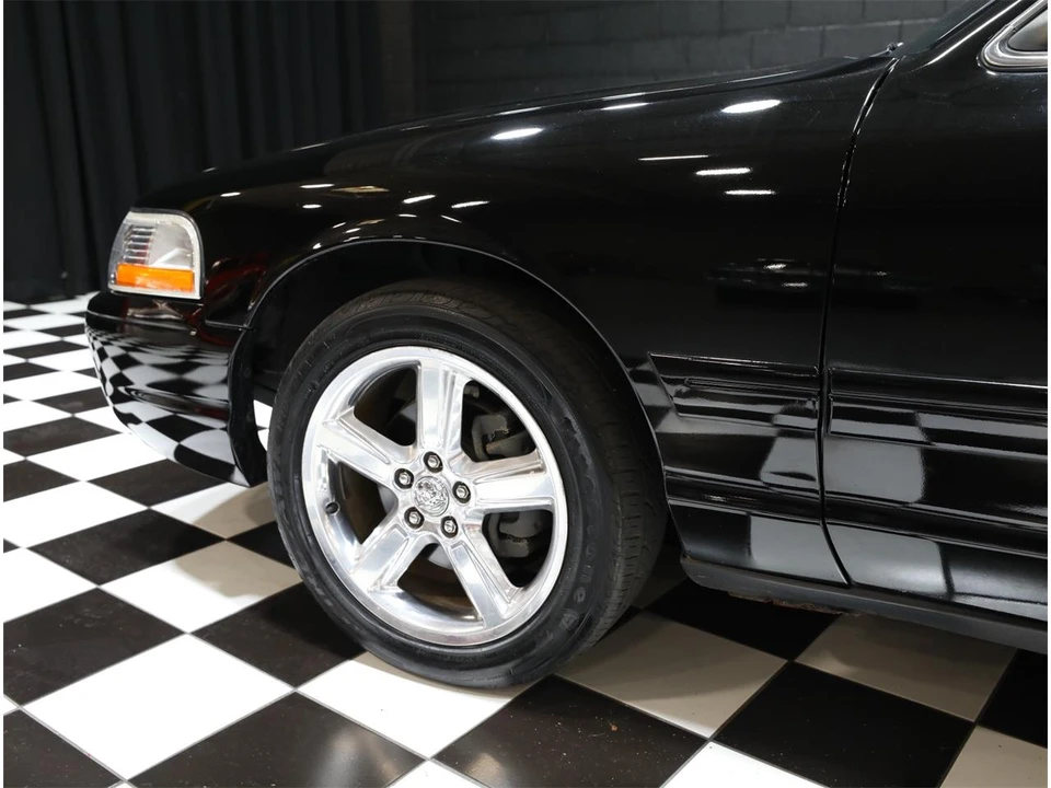 2004 Mercury Marauder - Image 24 of 31