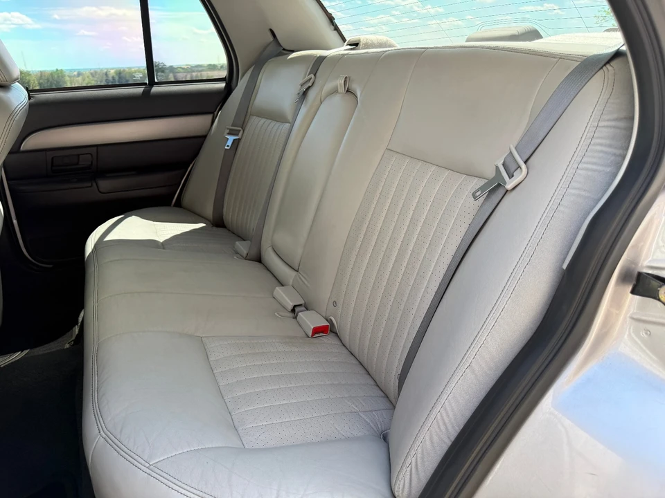 2004 Mercury Marauder - Image 20 of 31