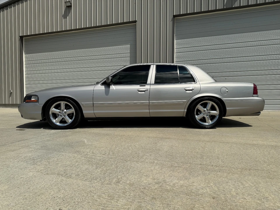 2004 Mercury Marauder - Image 8 of 31