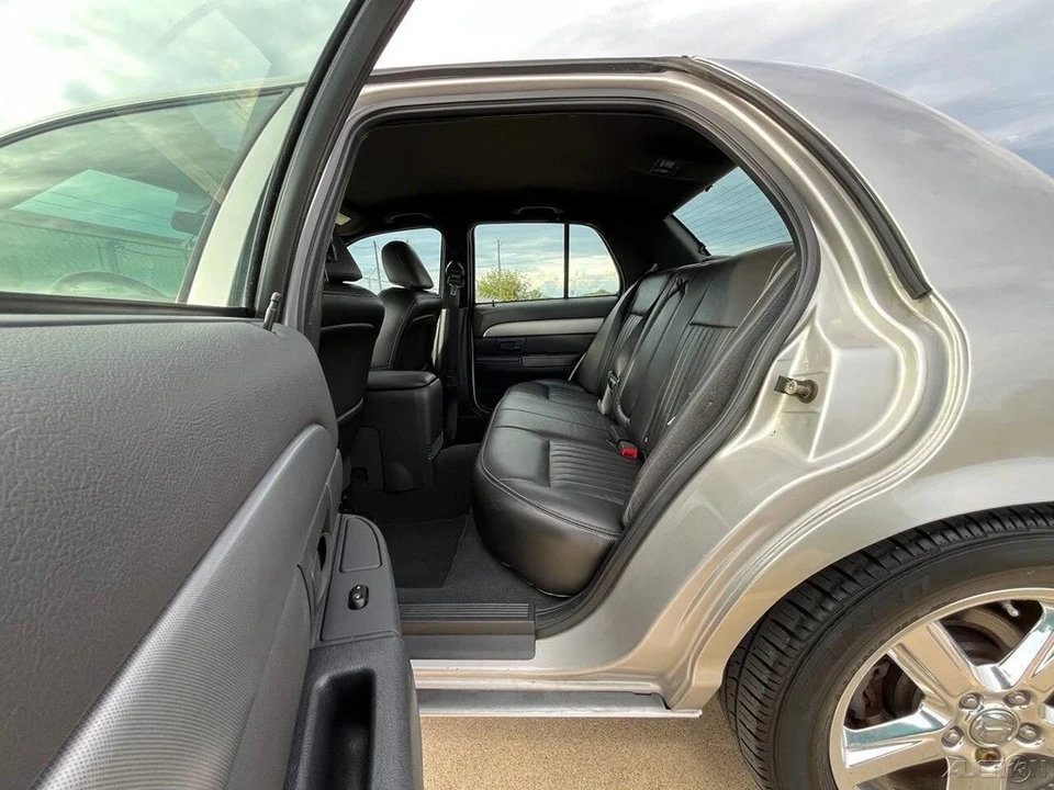 2004 Mercury Marauder - Image 15 of 21