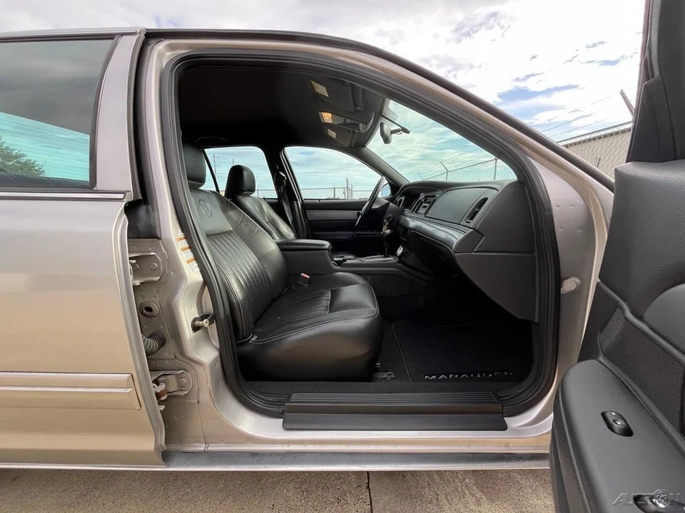 2004 Mercury Marauder - Image 14 of 21