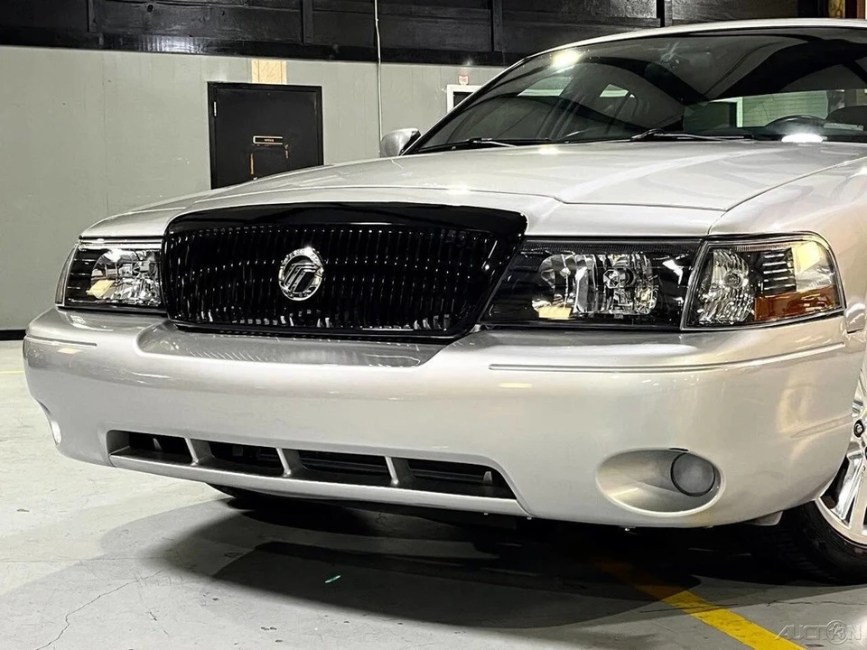 2004 Mercury Marauder - Image 4 of 21