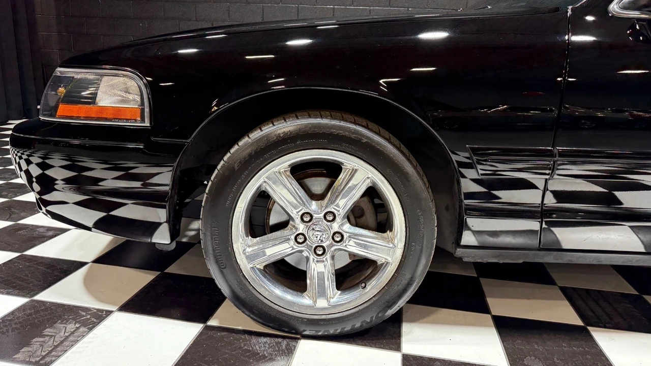 2004 Mercury Marauder - Image 19 of 21