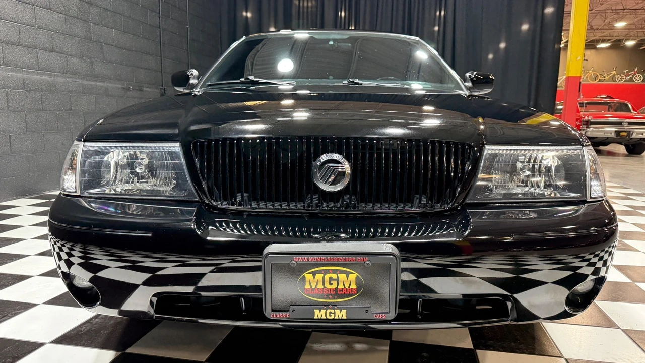 2004 Mercury Marauder - Image 16 of 21
