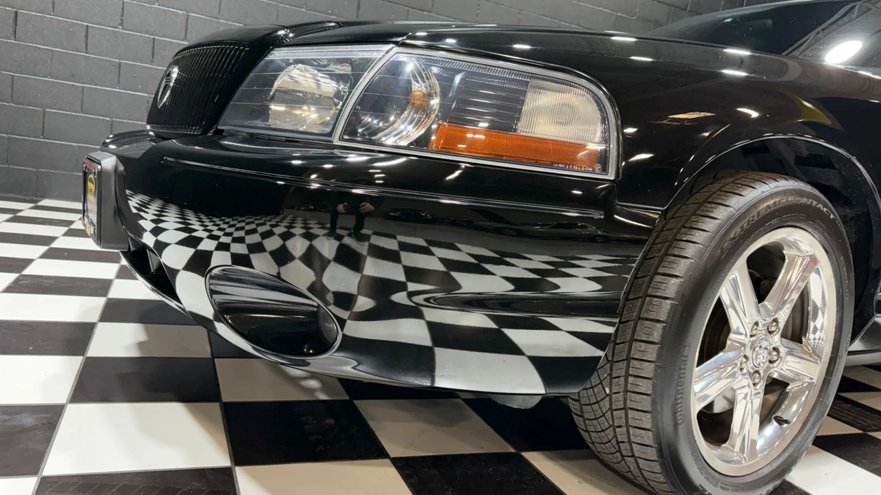 2004 Mercury Marauder - Image 18 of 21