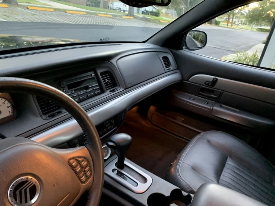 2004 Mercury Marauder - Image 11 of 20