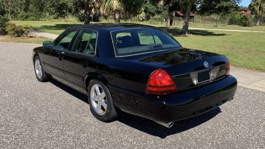 2004 Mercury Marauder - Image 9 of 20