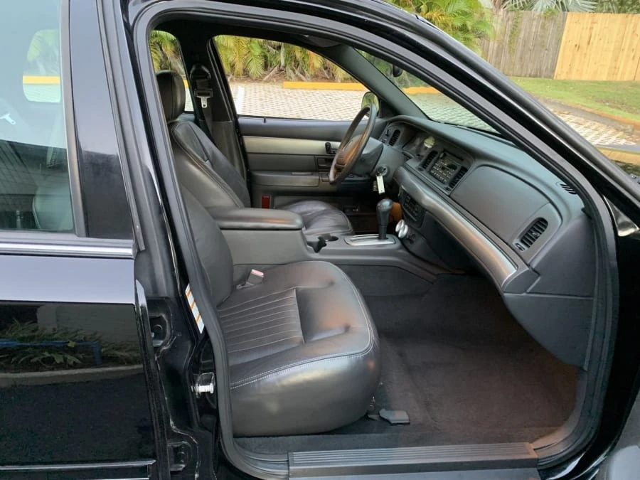 2004 Mercury Marauder - Image 14 of 20