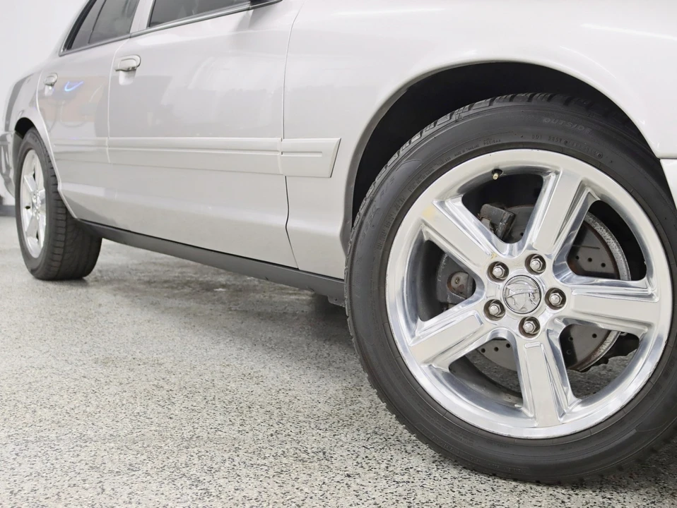 2004 Mercury Marauder - Image 6 of 12