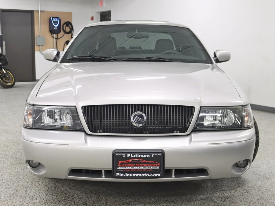 2004 Mercury Marauder - Image 10 of 12