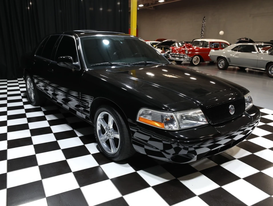 2004 Mercury Marauder - Image 12 of 31