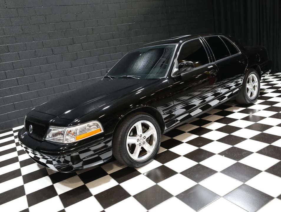 2004 Mercury Marauder - Image 8 of 31
