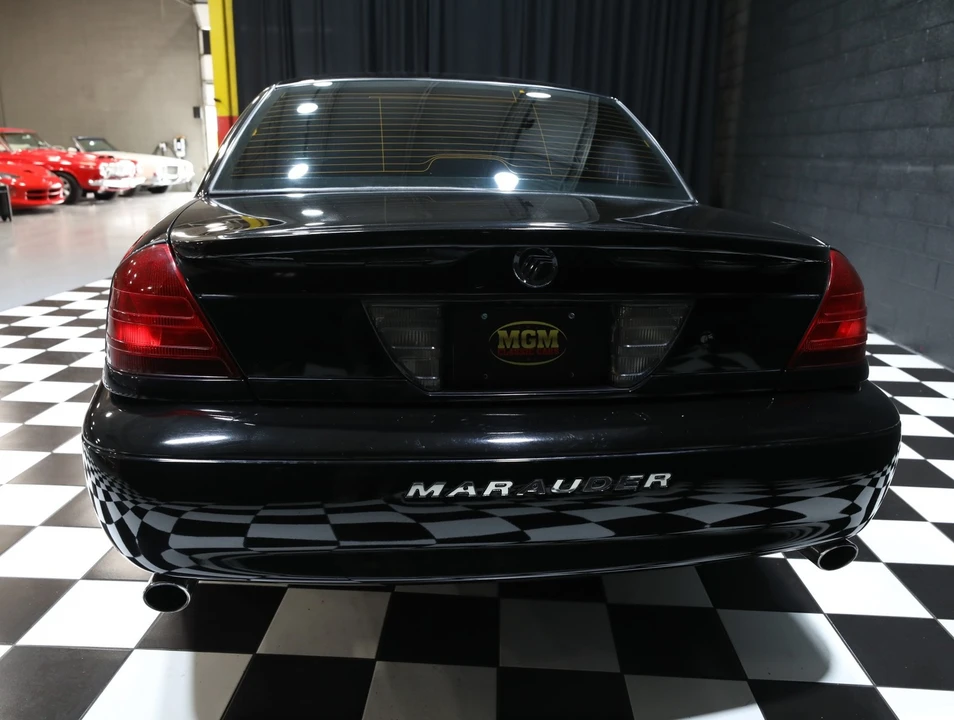 2004 Mercury Marauder - Image 17 of 31