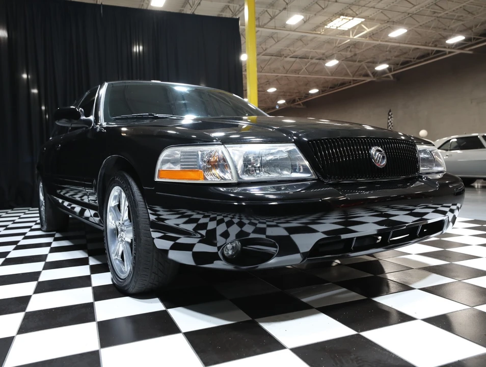 2004 Mercury Marauder - Image 13 of 31