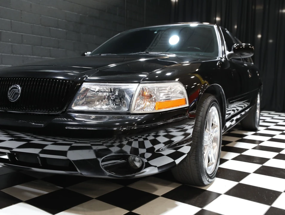 2004 Mercury Marauder - Image 9 of 31