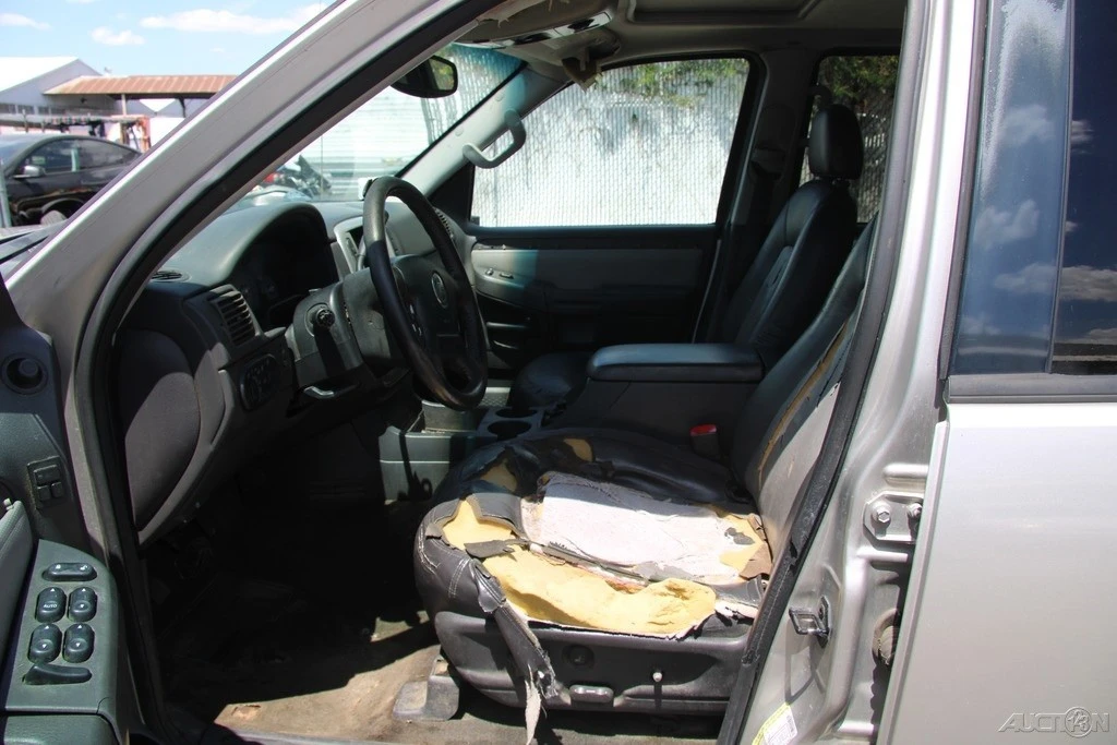 2004 Mercury - Image 15 of 24