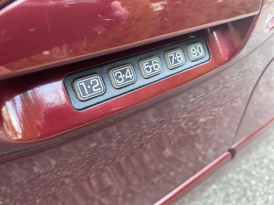 2004 Mercury Sable - Image 27 of 31