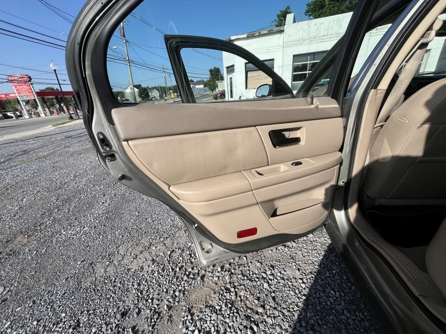 2004 Mercury Sable - Image 27 of 31