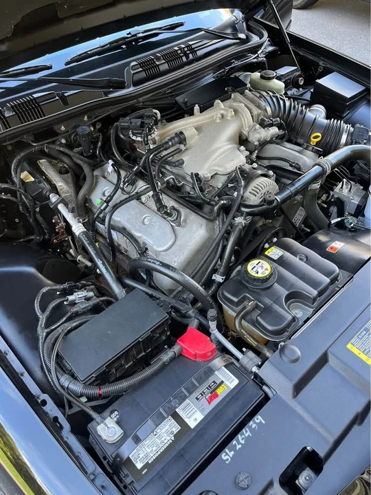 2004 Mercury Marauder - Image 12 of 19