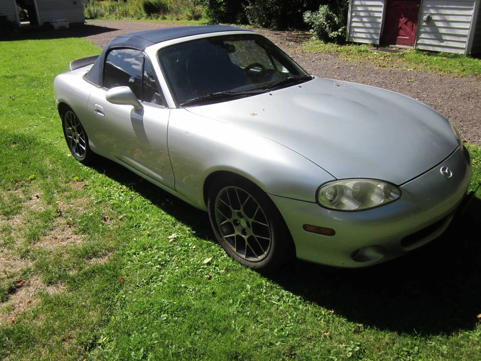 2004 Mazda NB MX-5 Miata - Image 5 of 9
