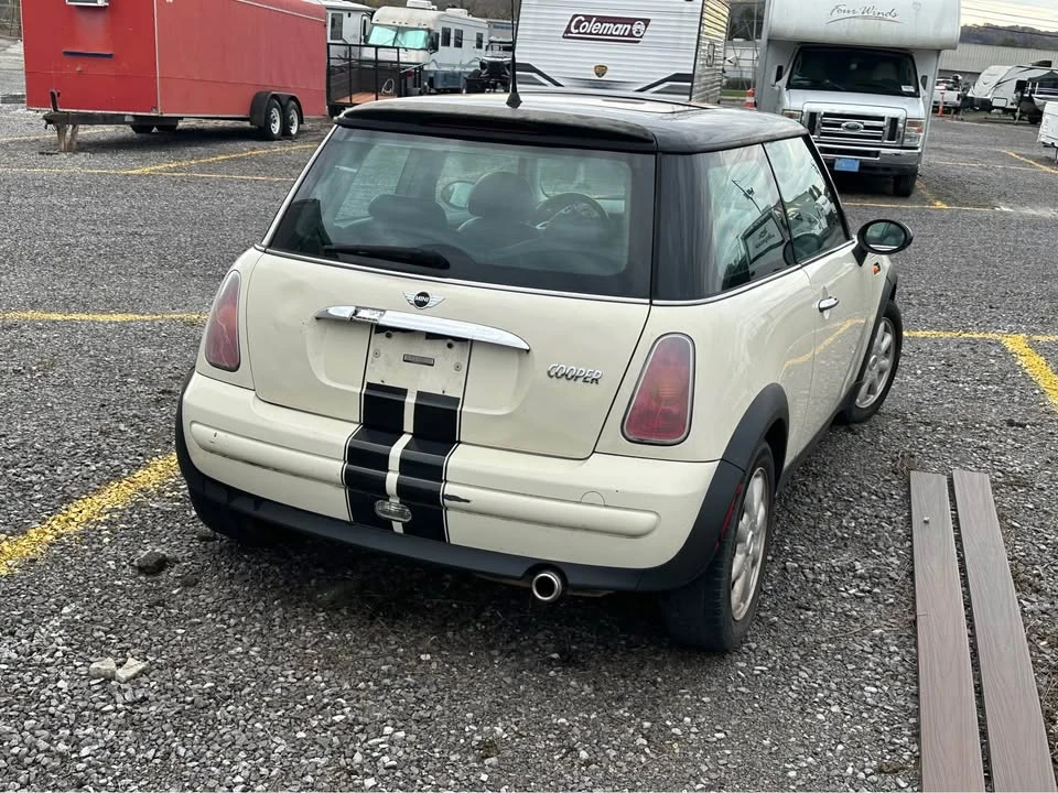 2004 Mini Mini 1st Gen - Image 2 of 7