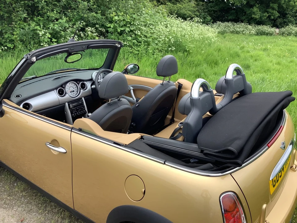 2004 Mini Mini 1st Gen - Image 23 of 30