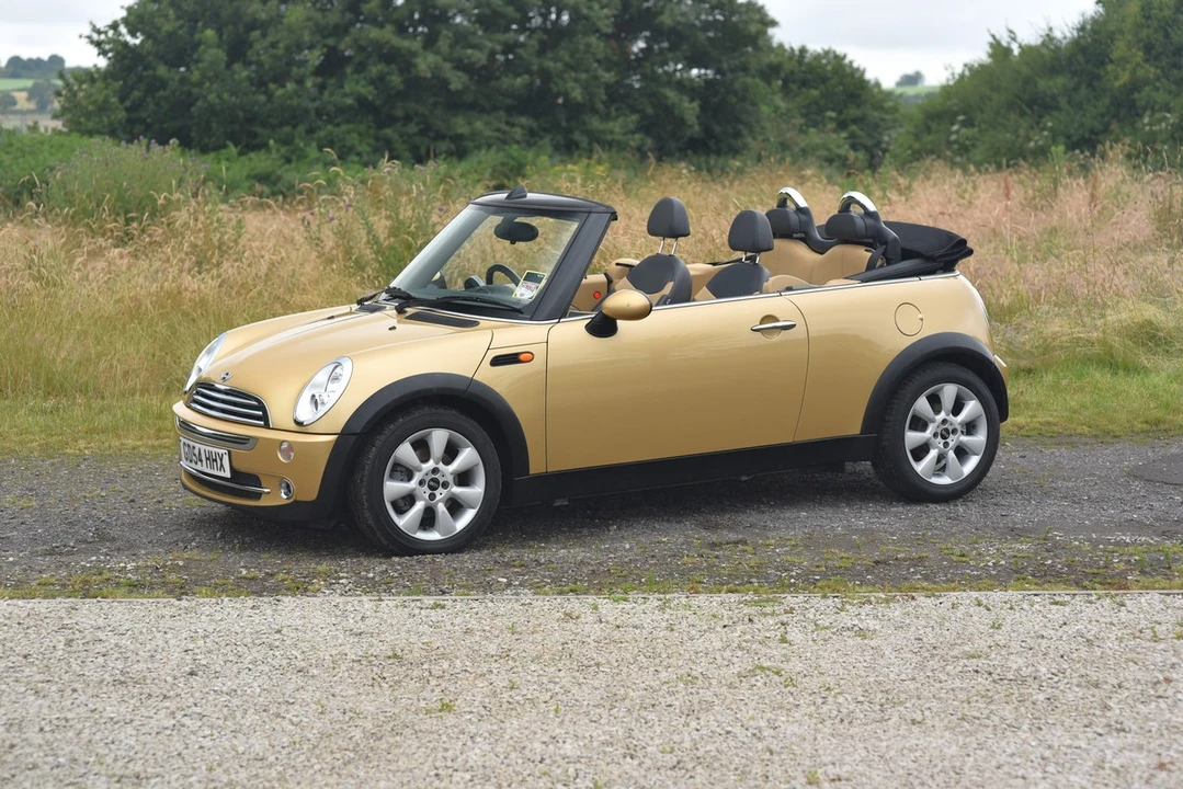 2004 Mini Mini 1st Gen - Image 9 of 30