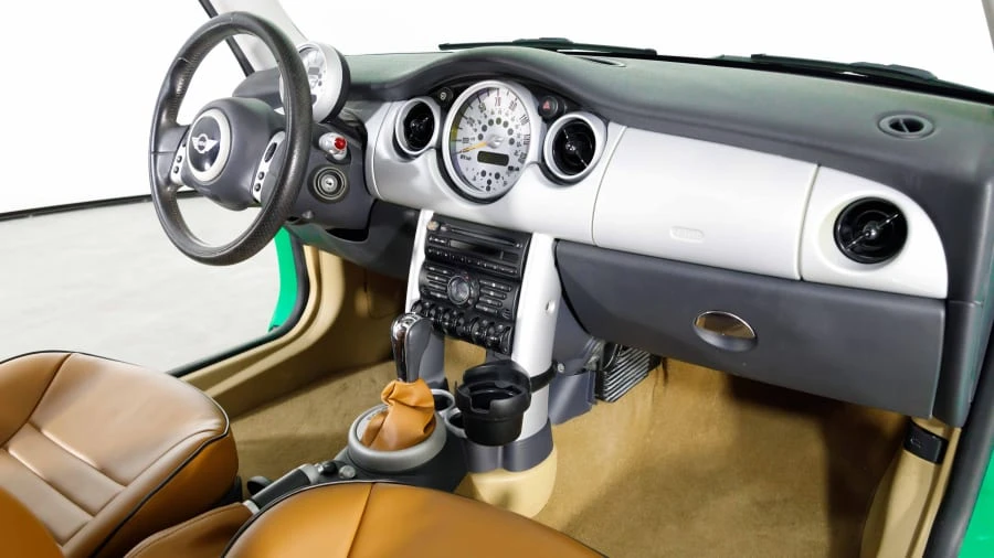2004 Mini Mini 1st Gen - Image 9 of 31