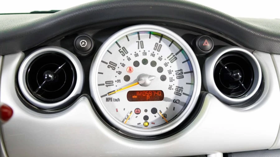 2004 Mini Mini 1st Gen - Image 19 of 31