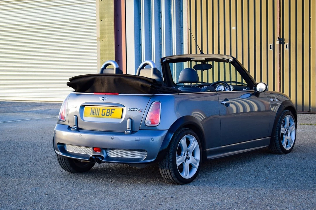 2004 Mini Mini Cooper S 1st Gen - Image 13 of 30