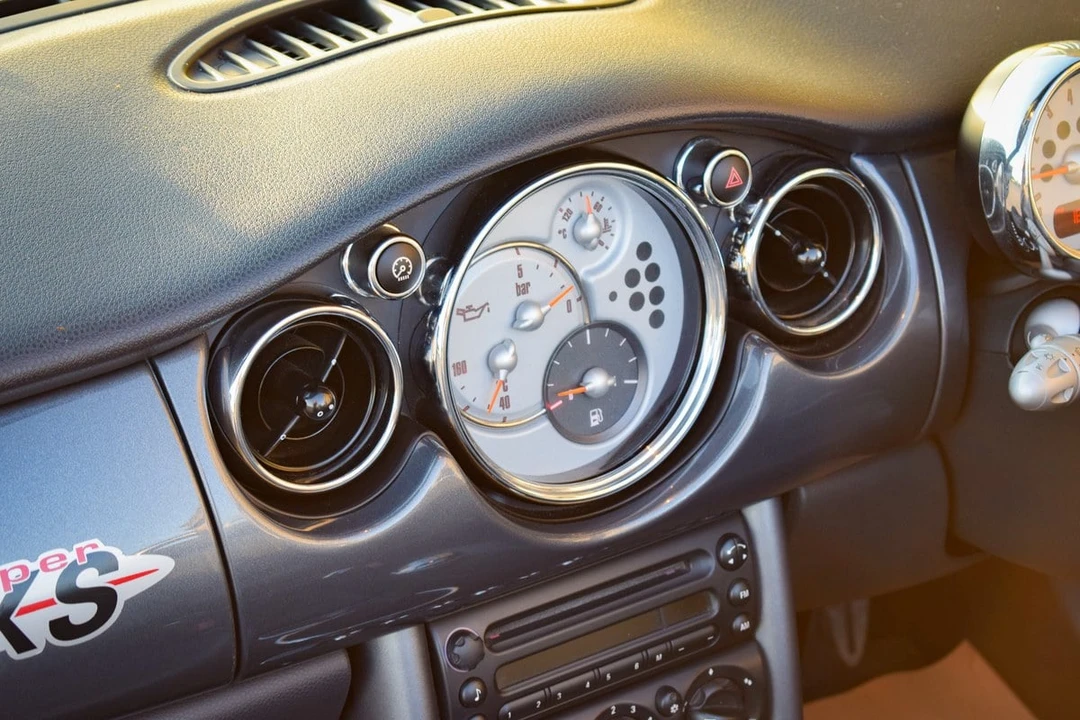 2004 Mini Mini Cooper S 1st Gen - Image 26 of 30