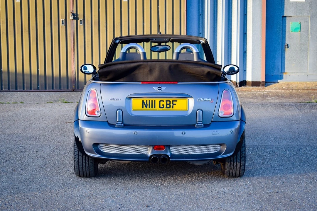2004 Mini Mini Cooper S 1st Gen - Image 11 of 30