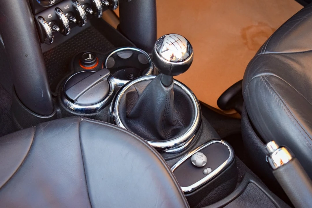 2004 Mini Mini Cooper S 1st Gen - Image 25 of 30