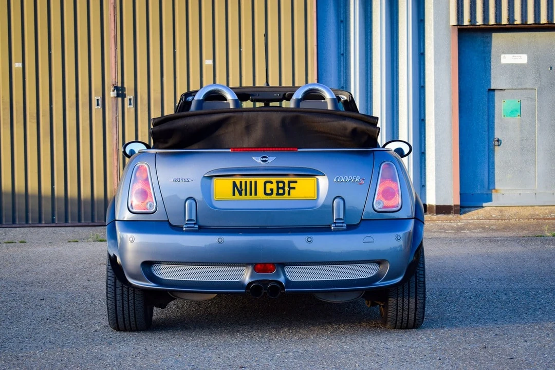 2004 Mini Mini Cooper S 1st Gen - Image 12 of 30
