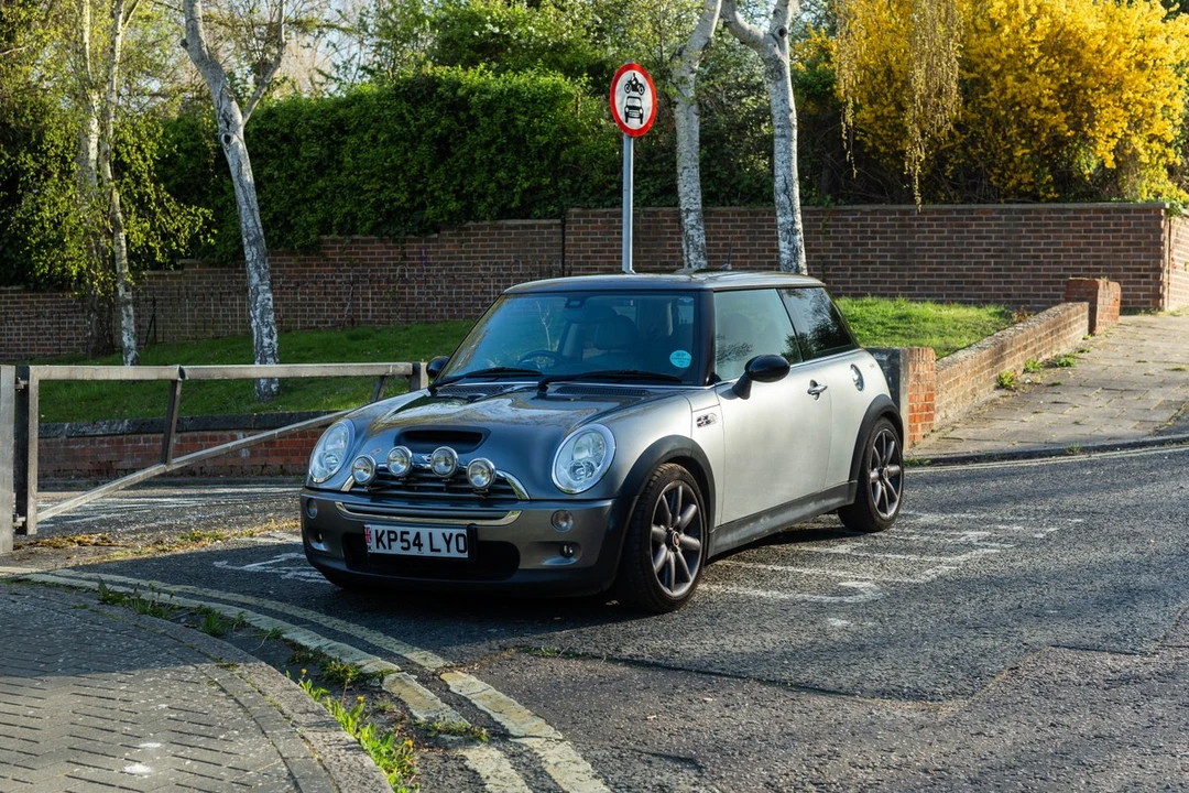 2004 Mini Mini Cooper S 1st Gen - Image 10 of 30