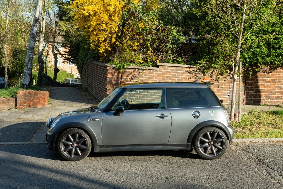 2004 Mini Mini Cooper S 1st Gen - Image 12 of 30