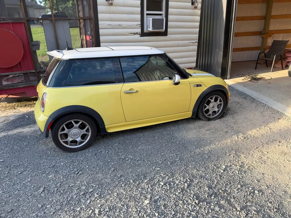 2004 Mini Mini Cooper S 1st Gen - Image 3 of 4