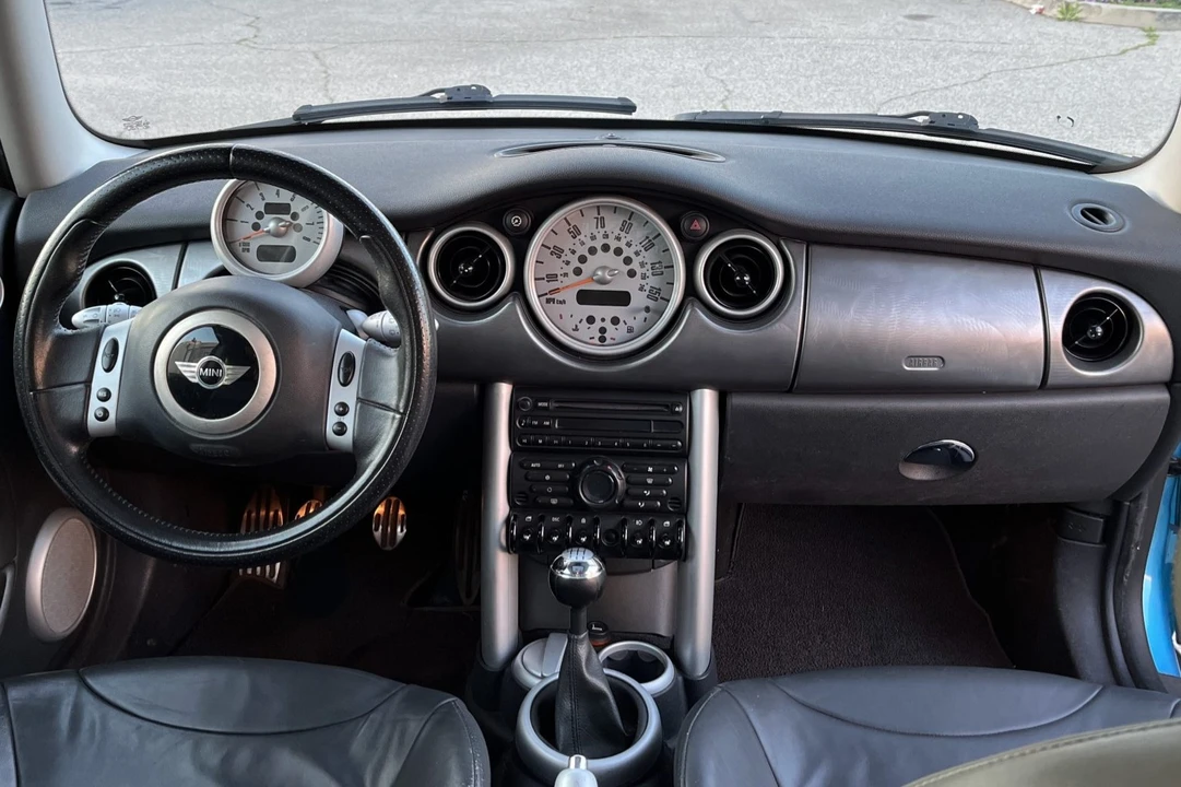 2004 Mini Mini Cooper S 1st Gen - Image 5 of 7