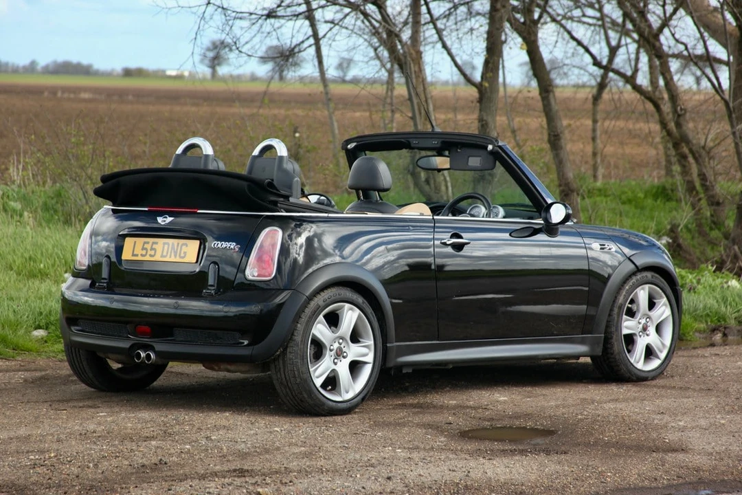 2004 Mini Mini Cooper S 1st Gen - Image 17 of 30