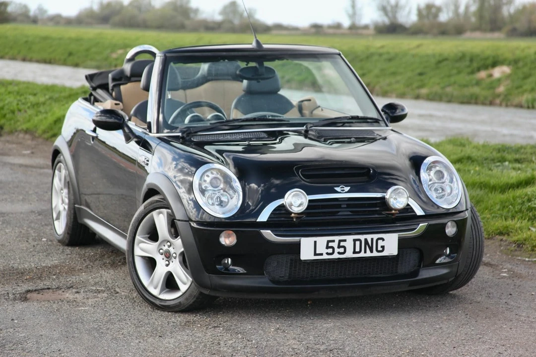 2004 Mini Mini Cooper S 1st Gen - Image 18 of 30