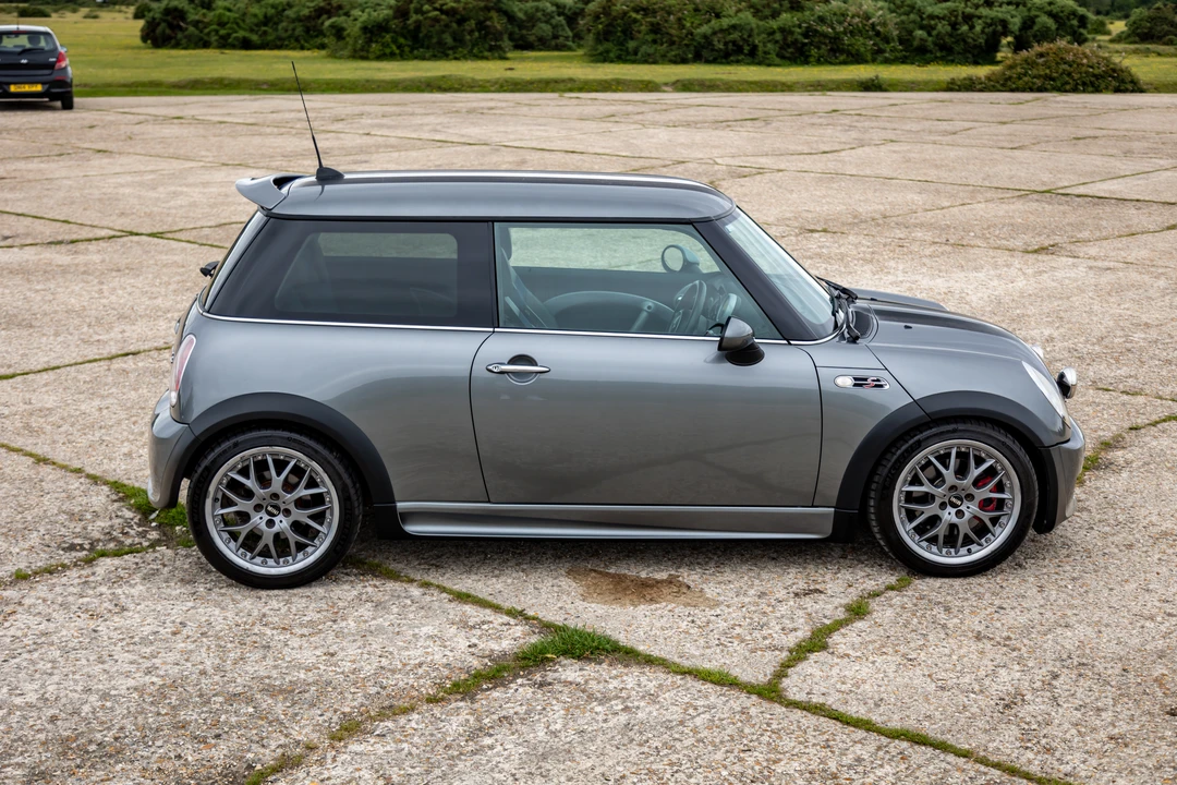 2004 Mini Mini Cooper S 1st Gen - Image 8 of 21