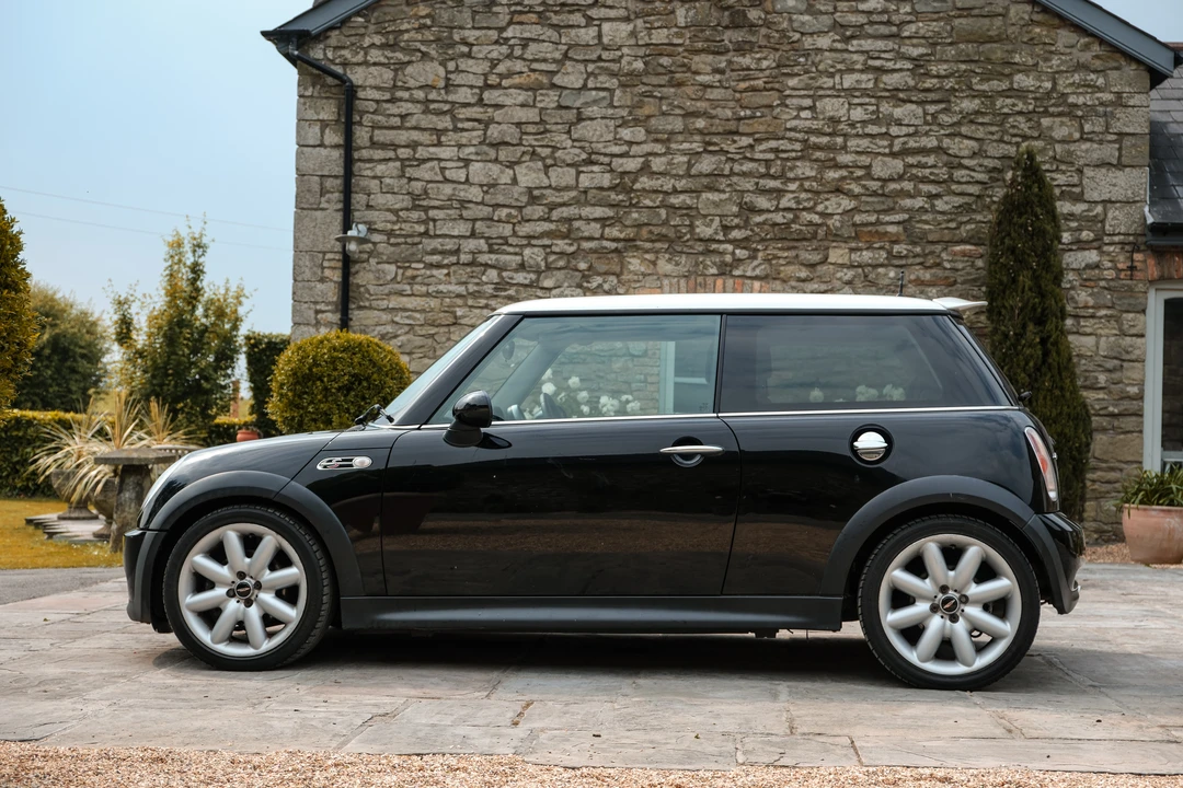 2004 Mini Mini Cooper S 1st Gen - Image 4 of 31