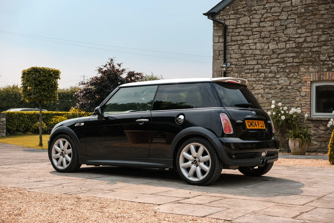 2004 Mini Mini Cooper S 1st Gen - Image 12 of 31