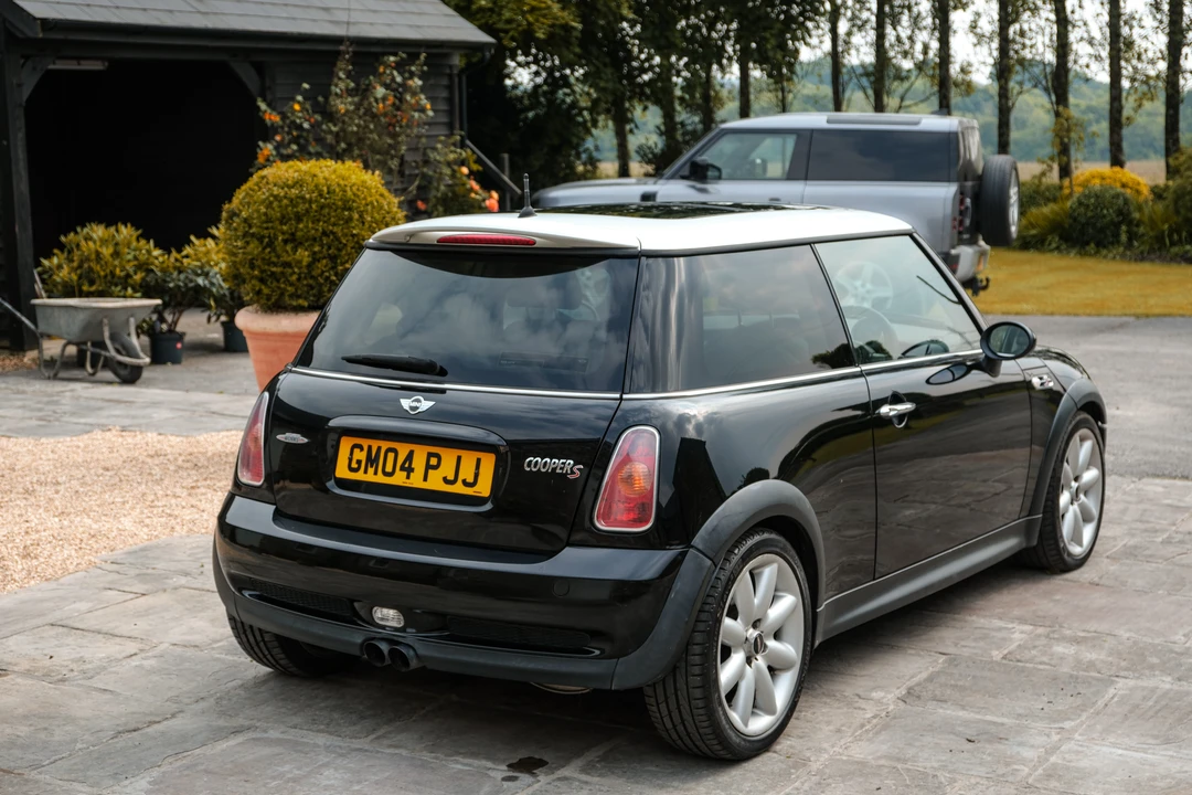 2004 Mini Mini Cooper S 1st Gen - Image 15 of 31