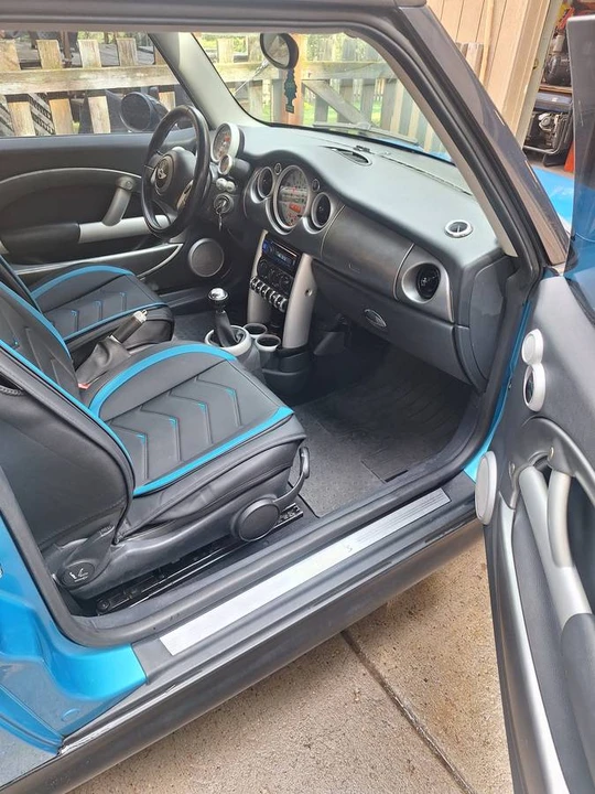 2004 Mini Mini Cooper S 1st Gen - Image 19 of 24