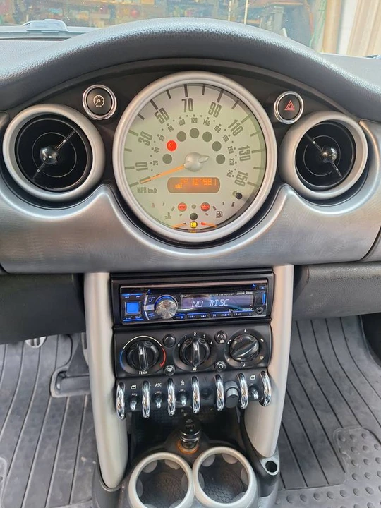2004 Mini Mini Cooper S 1st Gen - Image 15 of 24